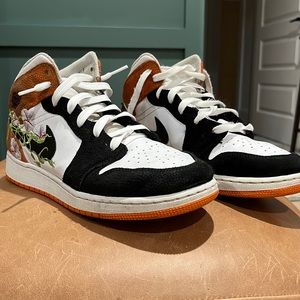 Nike Air Jordan big boys size 7 shoes